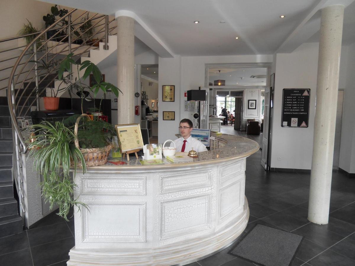 Logis - Hotel Restaurant La Sapiniere Wisques المظهر الخارجي الصورة