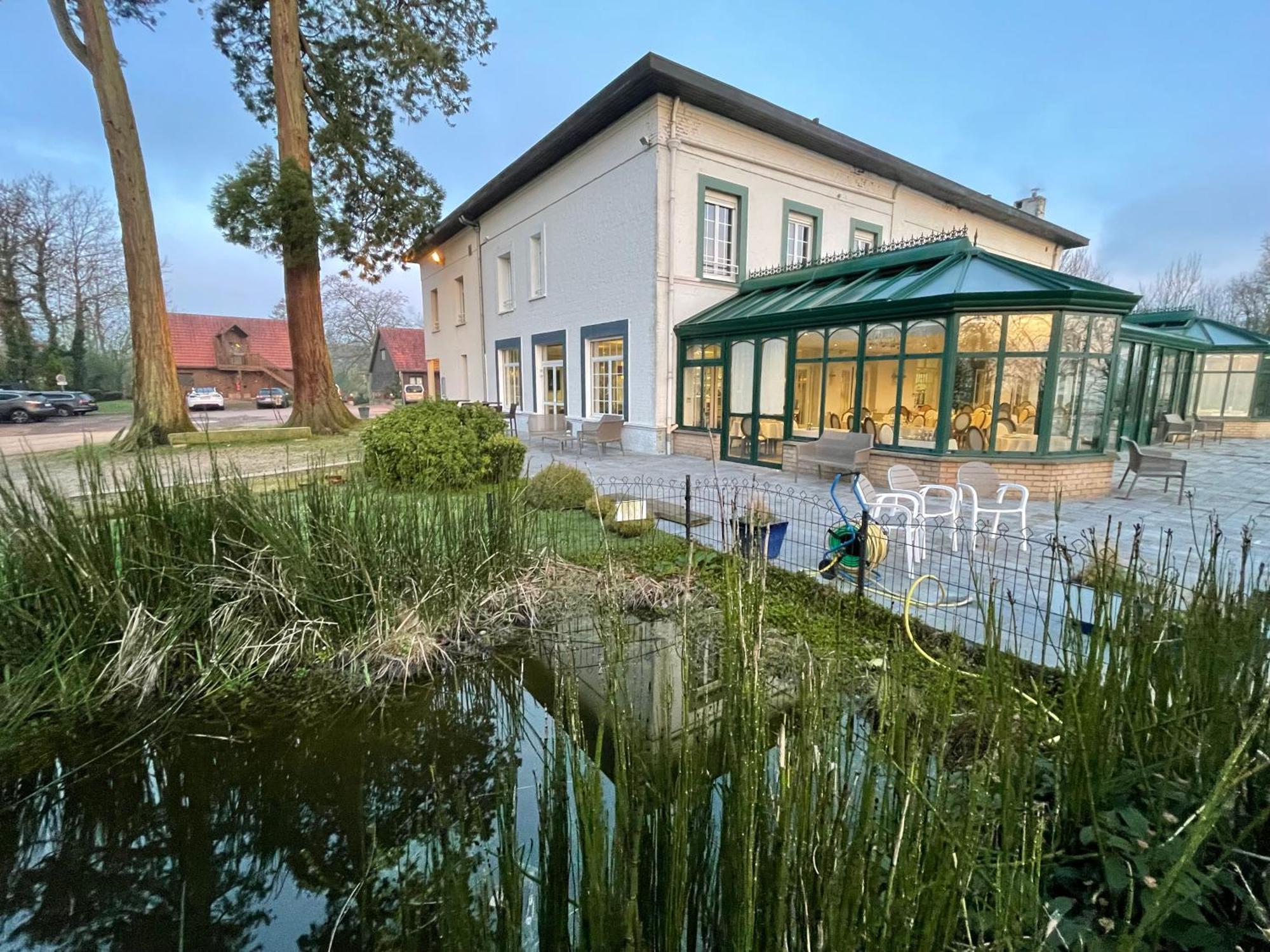 Logis - Hotel Restaurant La Sapiniere Wisques المظهر الخارجي الصورة