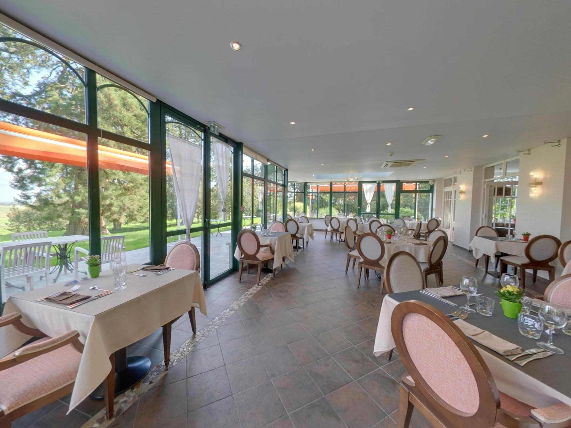 Logis - Hotel Restaurant La Sapiniere Wisques المظهر الخارجي الصورة