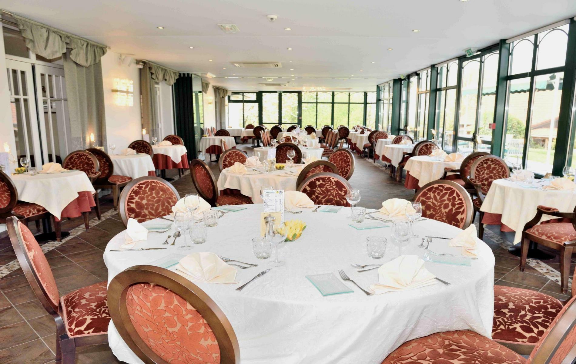 Logis - Hotel Restaurant La Sapiniere Wisques المظهر الخارجي الصورة